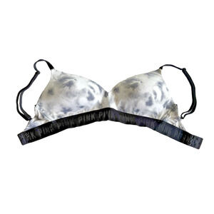 PINK Victoria’s Secret Wear Everywhere Wireless Bra Lightly Lined Size 32DD